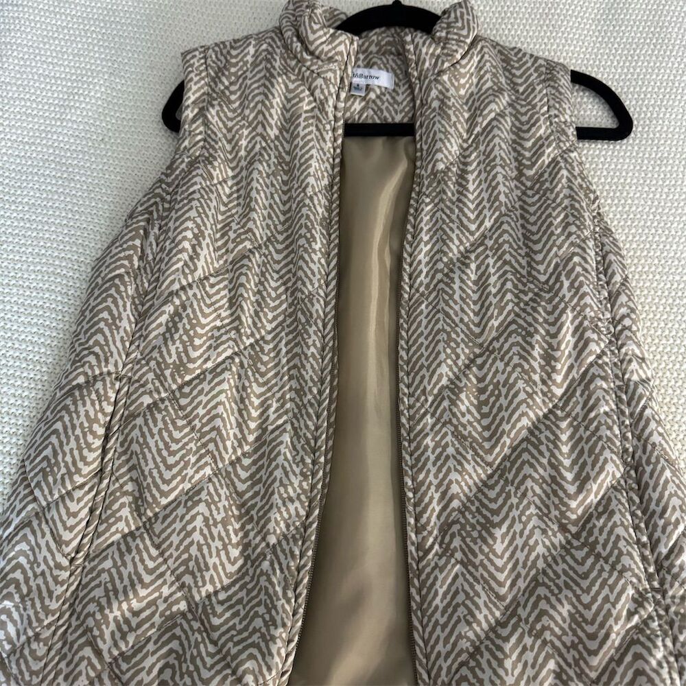 Croft & Barrow Women's Quilted Puffer Vest Beige Zip Size S Casual